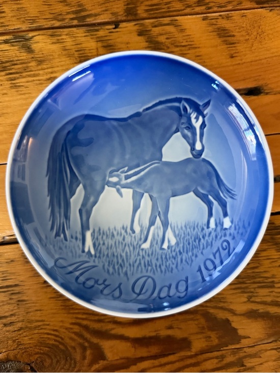 Copenhagen Porcelain Other - VTG Copenhagen Porcelain
Mothers Day Plate 1972 Cobalt Blue
Mare & Colt